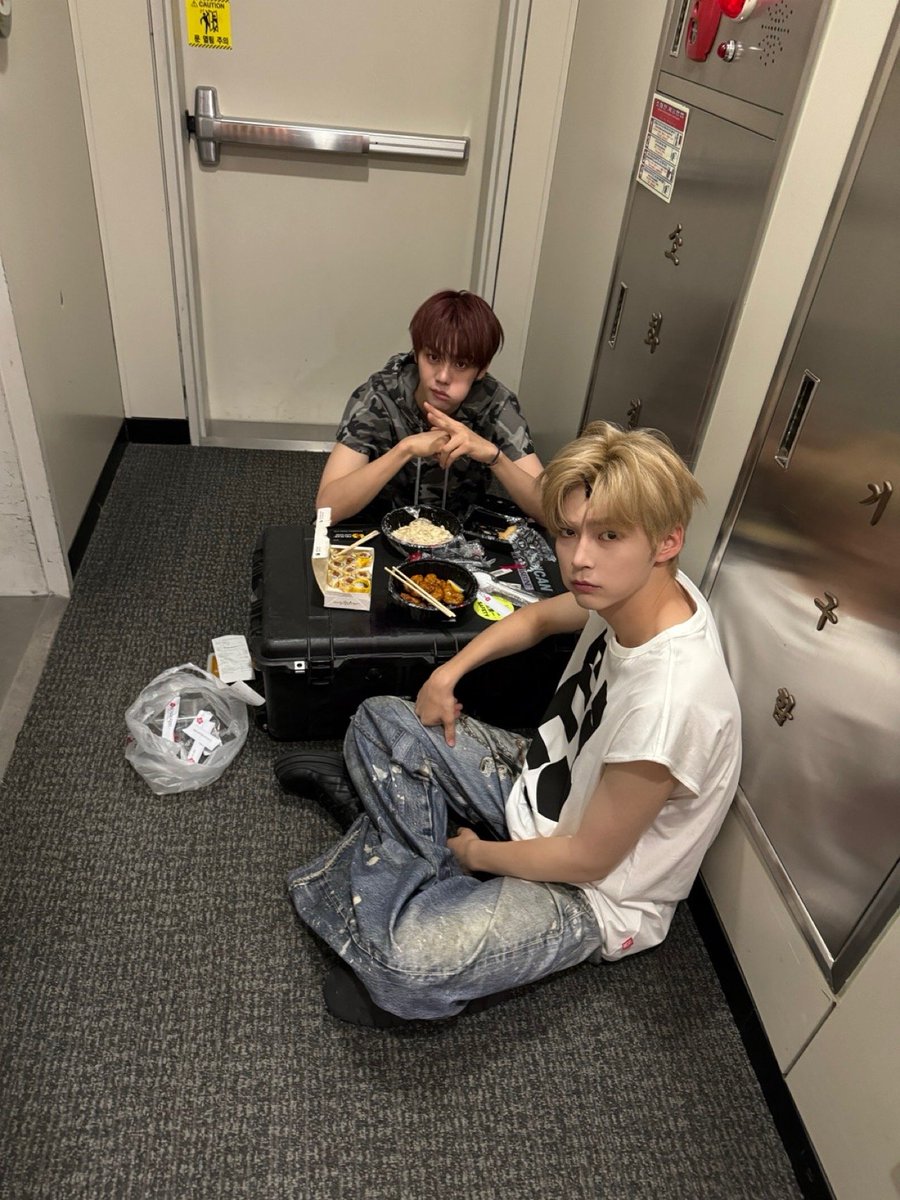 hanbinpotato's tweet photo. ハンビンもギュビンもいかつすぎませんかw w w w w w w w w w w w w w w w w w w w w w w w w w w w w w w w w w w w w w w w https://t.co/KOrottAcHM