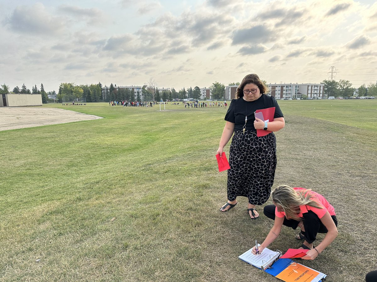 SweetGrass_EPSB's tweet photo. First evacuation drill of the year! #saferyfirst #epsb https://t.co/76YAadrq76