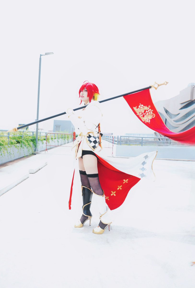 Fi0Cosplayer's tweet photo. 🆃🅷🅴  🆀🆄🅴🅴🅽 🖤🤍
.
.
.
CHAR : @FumiHausu
FROM : @Polygon_Project
Coser : me

(ดูเซ็ตกลางคืนไปแล้วดูเซ็ตกลางวันบ้างดีกว่าา และใช่ครับเห็นแดดนั่นมั้ยย🥲)
#AniExRainbow2024 #Cosplay #FumiHausu #PLG #PLGTxM #PLGTECHNOxMAGIKA #VtuberTH https://t.co/ADllVClhTB