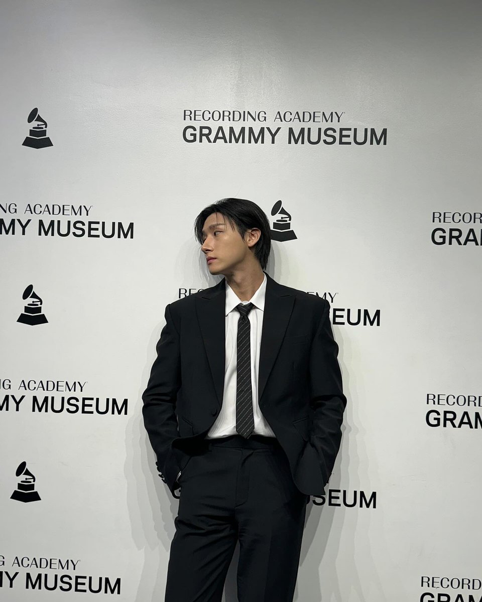 ㅎ ㄷ. tweet media
