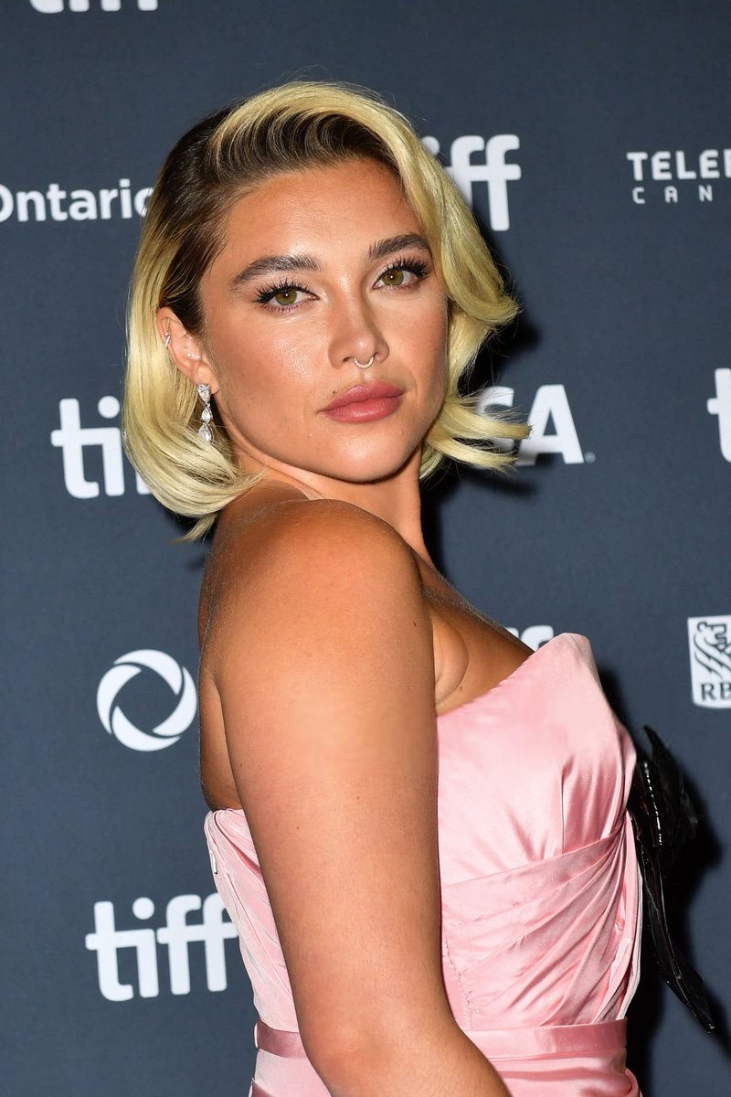 FlorenceFansite's tweet photo. 📸Florence Attends the TIFF  ‘We Live In Time’ Premiere
https://t.co/IoGNSnTkao
@Florence_Pugh #FlorencePugh #WeLiveInTime https://t.co/s5AmRFJwwz