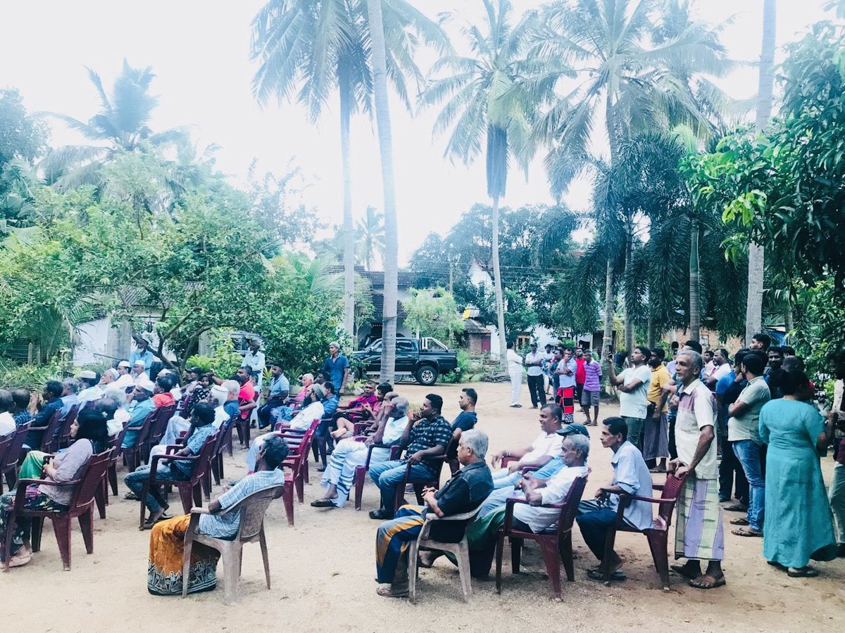 charith9's tweet photo. Had a great day at Katugampala! Joined group discussions and met amazing people at Inguruwala and Bammanna. Enthusiasm for the upcoming rally on the 13th is incredible! Grateful for the support and positive energy from everyone. Confident that @sajithpremadasa will win in Katugampala! #Election2024 #SupportSajith #Teamwork