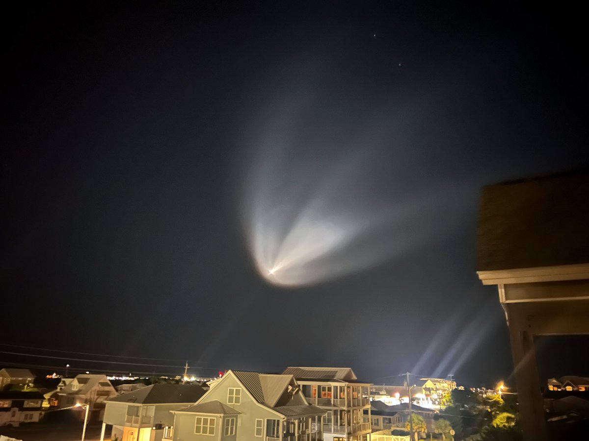 ncspaceops's tweet image. Coastal NC skies were illuminated by @PolarisProgram and @SpaceX Falcon9 second stage and its Crew Dragon lofting four astronauts to orbit. Go Polaris Dawn!
#spacex #PolarisDawn #teamspace #NC #NorthCarolina @rookisaacman