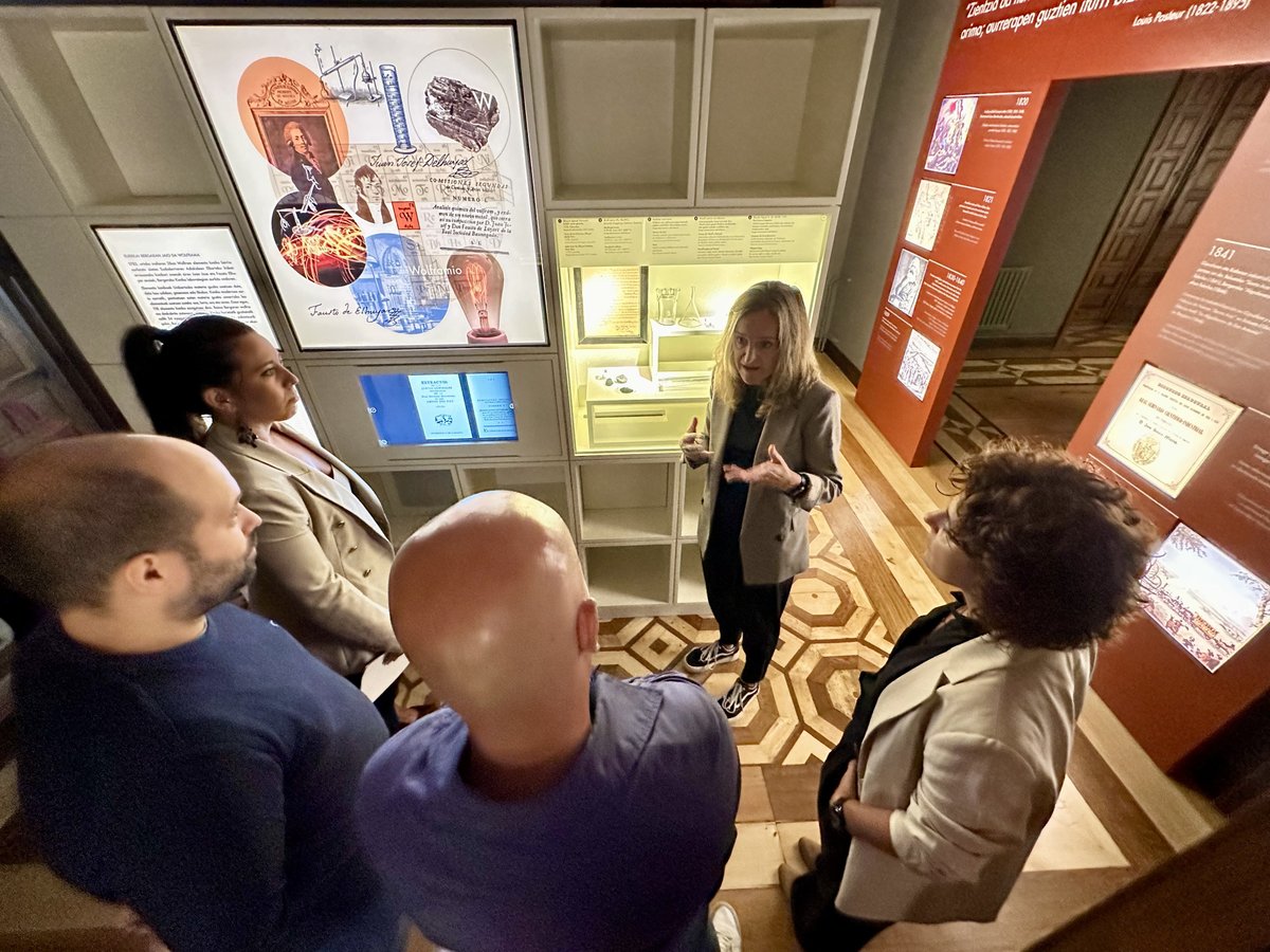 🏛 Azahara Domínguez diputatua <a href="/BergaraMuseoa/">Laboratorium Museoa</a>|n izan da berriki, eta Gorka Artola alkatearekin eta Rosa Errazkin Laboratoriumeko zuzendariarekin bildu da, museoa sustatzeko konpromisoaren berri emateko.

🔗 bergara.eus/eu/node/19871

#Bergara #IzanBiziEkin