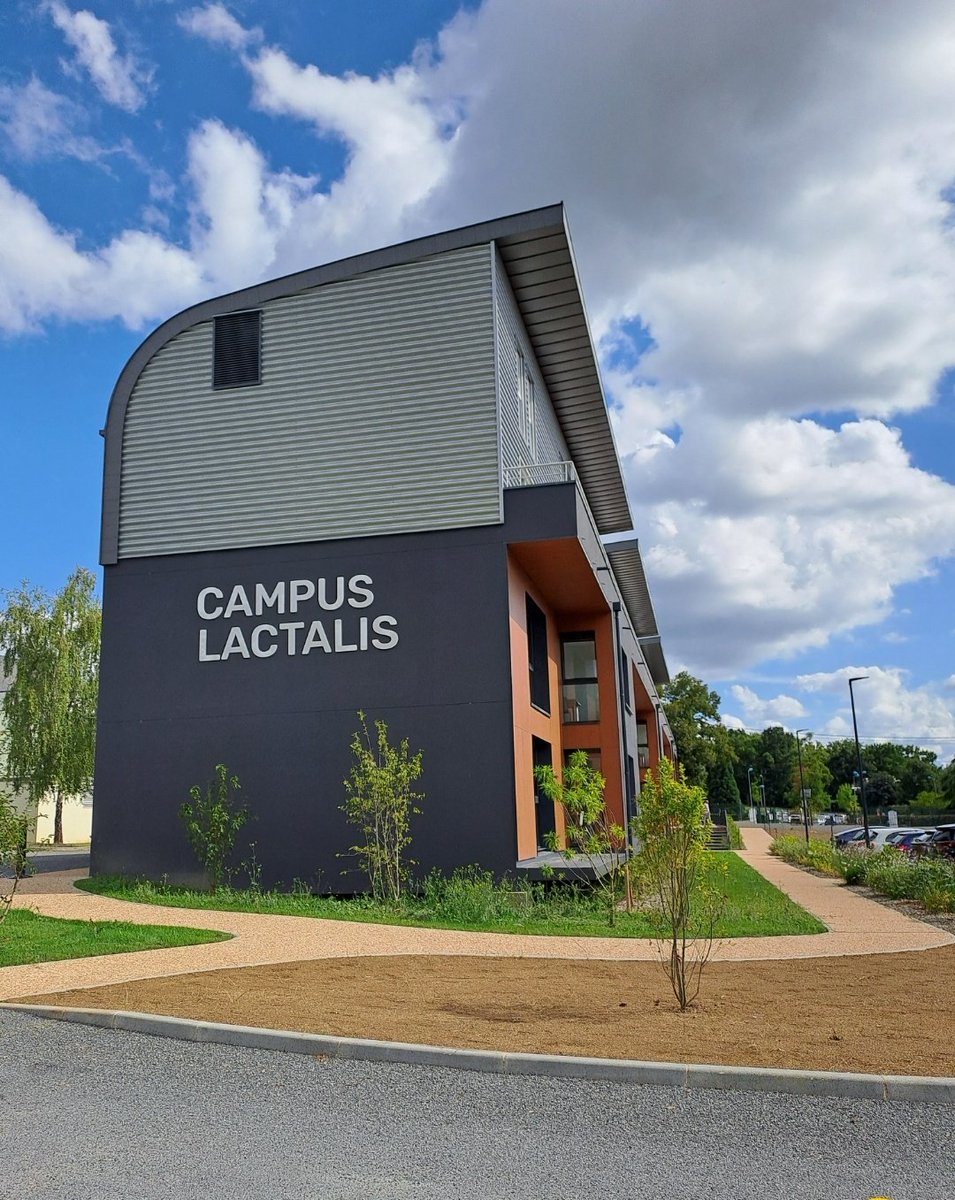 Aujourd’hui #Lactalis inaugure son nouveau Campus.  
👉 Sa mission : répondre aux enjeux de recrutement du secteur laitier et fromager en transmettant la passion et le savoir-faire de Lactalis aux apprenants. #inauguration