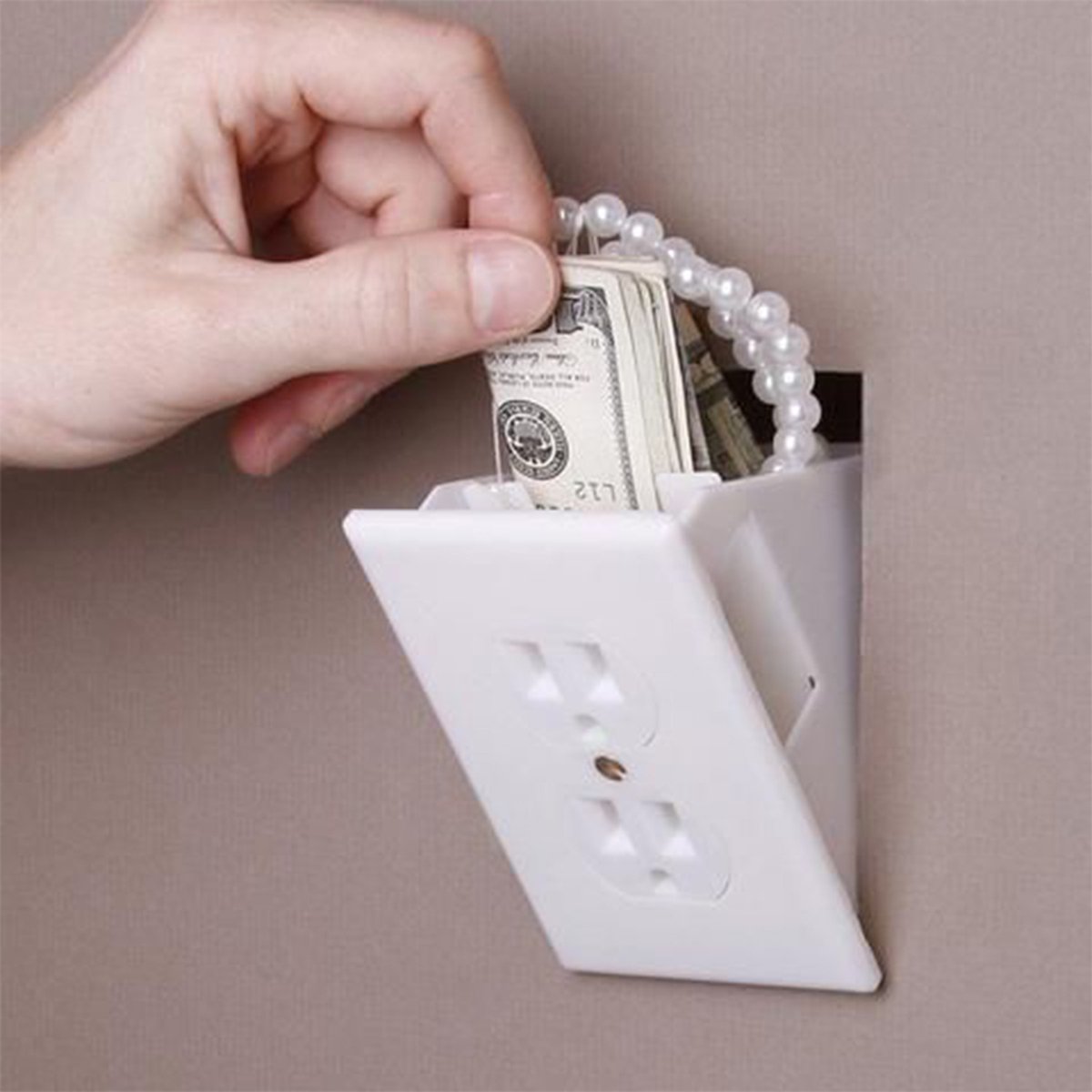 UnicunShop's tweet photo. Tired of hiding valuables in weird places? 🤔 This Wall Outlet Safe looks like a regular outlet but secretly stashes your stuff! 🤫 Keep those precious items safe from prying eyes. Get yours here: https://t.co/uBtX1to9CY #homeSecurity #secretStash 🔐💰 https://t.co/abz2l2HyD8