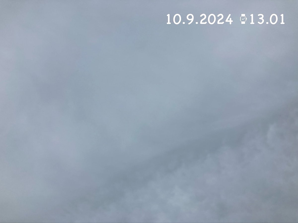 tapionokuni's tweet photo. 午前中はいい天気だったけれど、今は灰色の空。今にも雨が降り出しそうです。

☁️ 19℃ #イマソラ https://t.co/QqxPVsRiUG