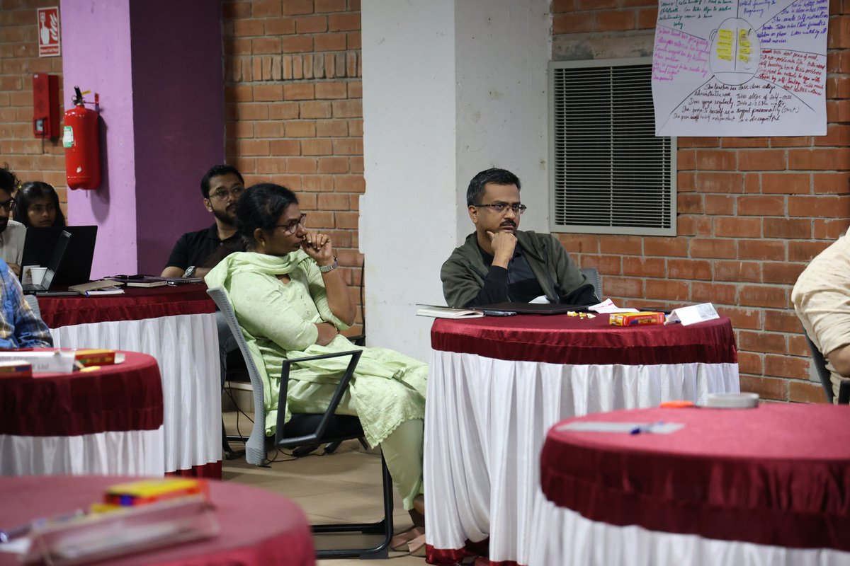 DFstartups's tweet image. Day 2 of the incubation cohort was enriching! 

• Explored the Empathy Map in depth
• Defined clear problem statements
• One-on-one sessions with tailored feedback

Excited to see these insights push startups forward!✨

#Entrepreneurship #EmpathyMap #StartupJourney