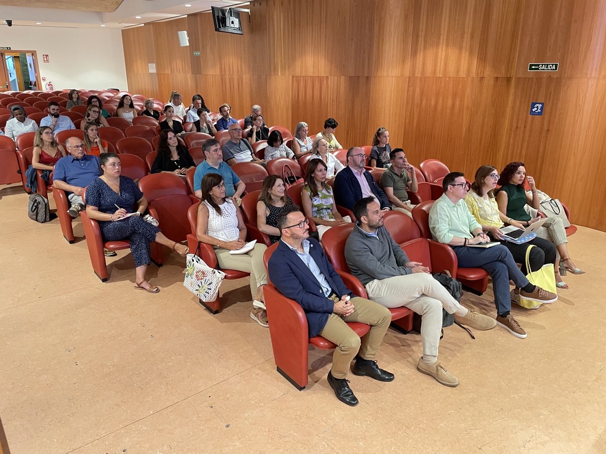 🤝 #UGRPROSIRIS es el plan de actuación frente a situaciones de riesgo de suicidio

🟡 La #UGR contará con puntos amarillos y personal especializado para identificar y responder ante potenciales conductas suicidas 

ℹ️ Info: sl.ugr.es/UGR_PROSIRIS

#DíaMundialPrevenciónSuicidio