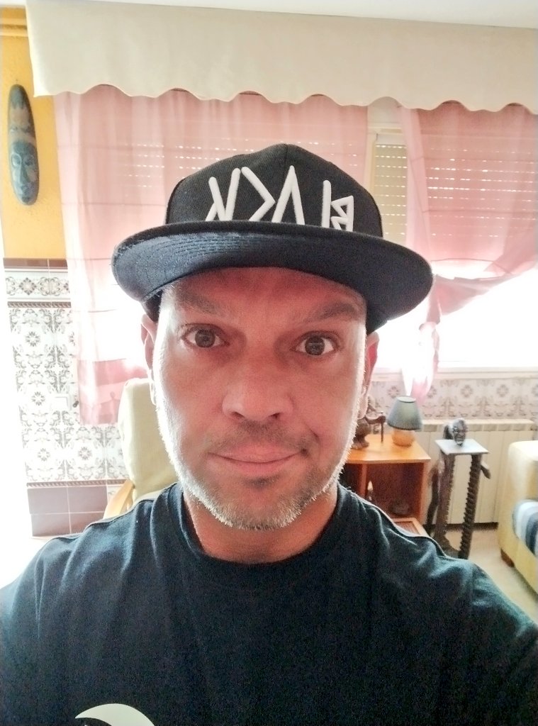 novia me ha regalado una gorra y no sé cómo sentirme