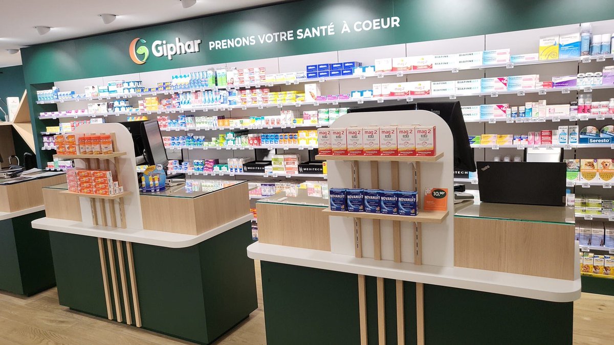 ✨ Nouvelle ouverture ! La Pharmacie Giphar du Grand Palais, située au cœur de l’Institut Pasteur de Lille, a officiellement ouvert ses portes ! 
#Pharmacie #Giphar #ArchitectureModerne #EnseigneLumineuse #Signalétique #ActifSignal #AffichageDynamique #DesignCommercial #Lille