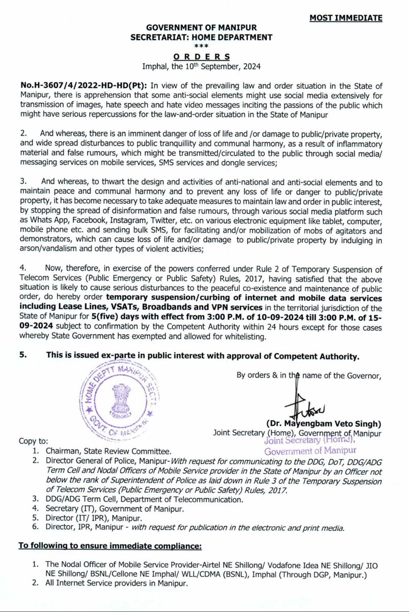 the_hindu's tweet image. JUST IN | Mobile Internet, broadband, and VPNs banned for five days in #Manipur. Earlier in the day, curfew was imposed in all the five valley districts of Manipur, @vijaita reports.