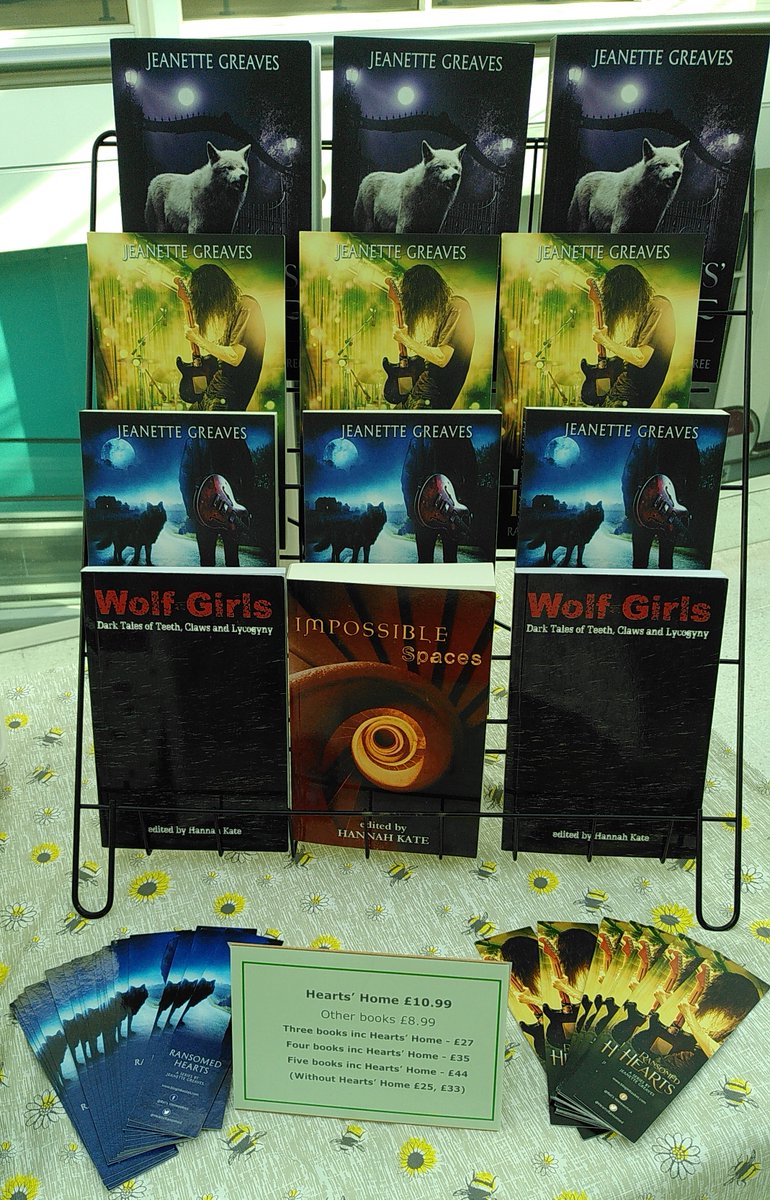 HeartsRansomed's tweet photo. This picture makes me so happy. I'll be back at the Artisan market in Walkden #Manchester on Sat 28th Sept with my books. #WerewolfRomance https://t.co/MubZcDAMGa