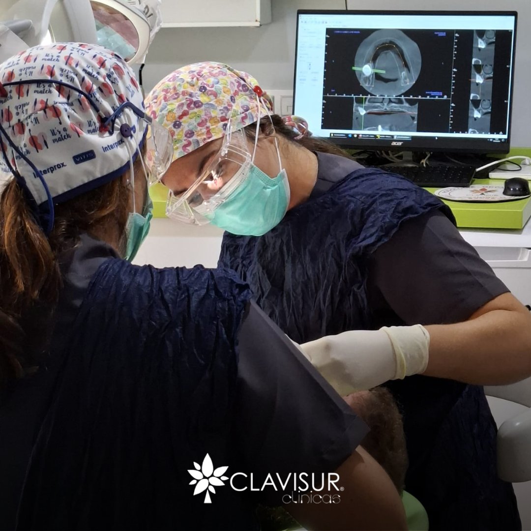 Tenemos pacientes muy valientes, o mejor dicho, muy conscientes de la necesidad de someterse a intervenciones quirúrgicas con las que podrán disfrutar de una salud completa de su boca.