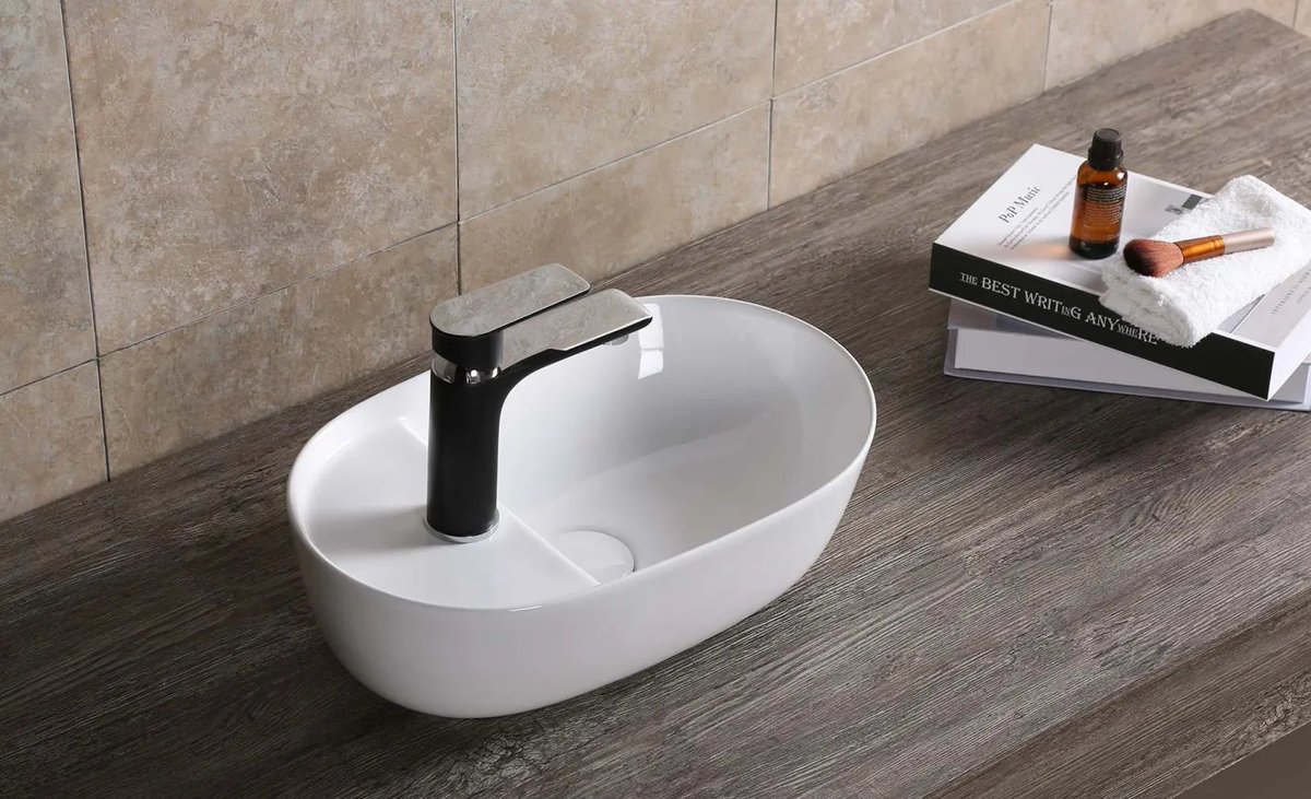 Italtile tweet media