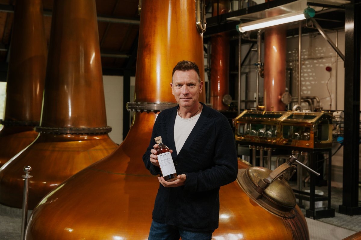 🎉 Exciting news! Our longtime friend Ewan McGregor has teamed up with Lochranza Distillery to create 150 exclusive bottles of Arran Single Malt whisky, with all proceeds going to CHAS. (1/5)