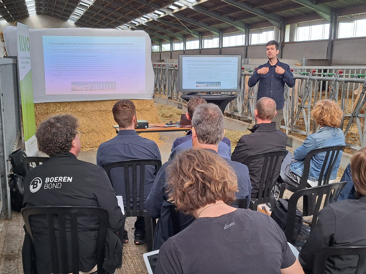 Het totaal publiek grondbezit in Vlaanderen en Brussel bedraagt 214.000 ha, 17% van de totale perceelsoppervlakte.
“Opvallend is dat publieke gronden in Vlaanderen en Brussel ingezet worden voor beleidsdoelen, maar zelden voor landbouw" Hans Vandermaelen 
ilvo.vlaanderen.be/nl/nieuws/publ…