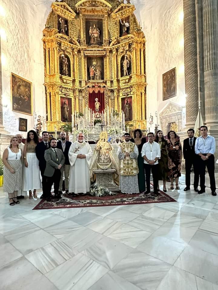 AytoCazalla's tweet image. 𝐋𝐚 𝐅𝐮𝐧𝐜𝐢𝐨́𝐧 𝐏𝐫𝐢𝐧𝐜𝐢𝐩𝐚𝐥 𝐝𝐞 𝐍𝐭𝐫𝐚. 𝐒𝐫𝐚. 𝐝𝐞𝐥 𝐌𝐨𝐧𝐭𝐞 𝐦𝐨𝐯𝐢𝐥𝐢𝐳𝐚 𝐚𝐥 𝐩𝐮𝐞𝐛𝐥𝐨 𝐝𝐞 𝐂𝐚𝐳𝐚𝐥𝐥𝐚. #AytoCazalla #NtraSradelMonte #FuncionPrincipal #tradicionCazalla