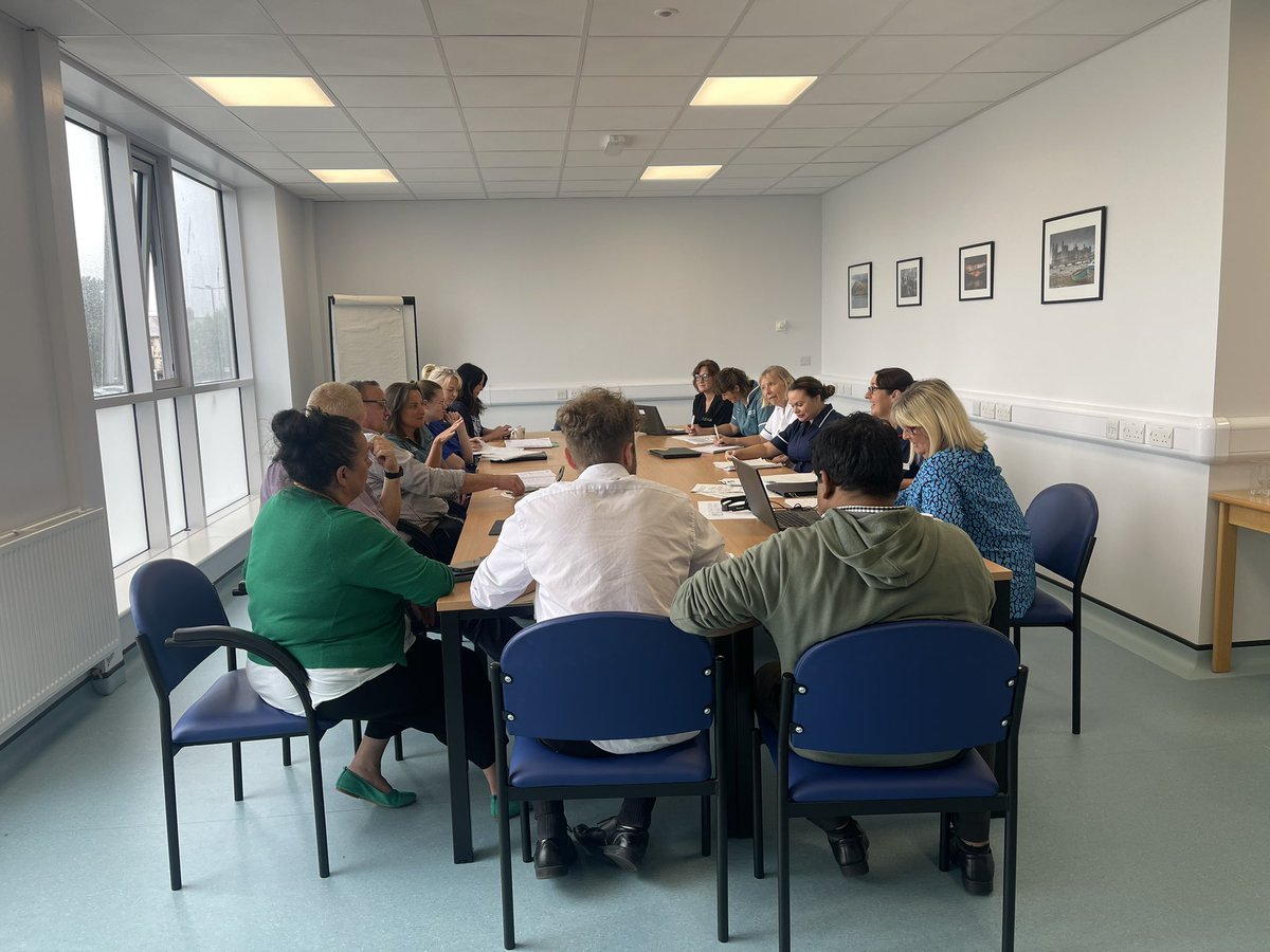 imran_devji's tweet image. A pleasure and privilege to have spent the day with our IHC colleagues in the West @YGEDBangor @BetsiCadwaladr starting our UEC reset and 12 week rapid improvement focus across BCUHB putting our patients first and working together. Diolch yn fawr iawn 🙏🏽👍🏽 #TeamBetsi