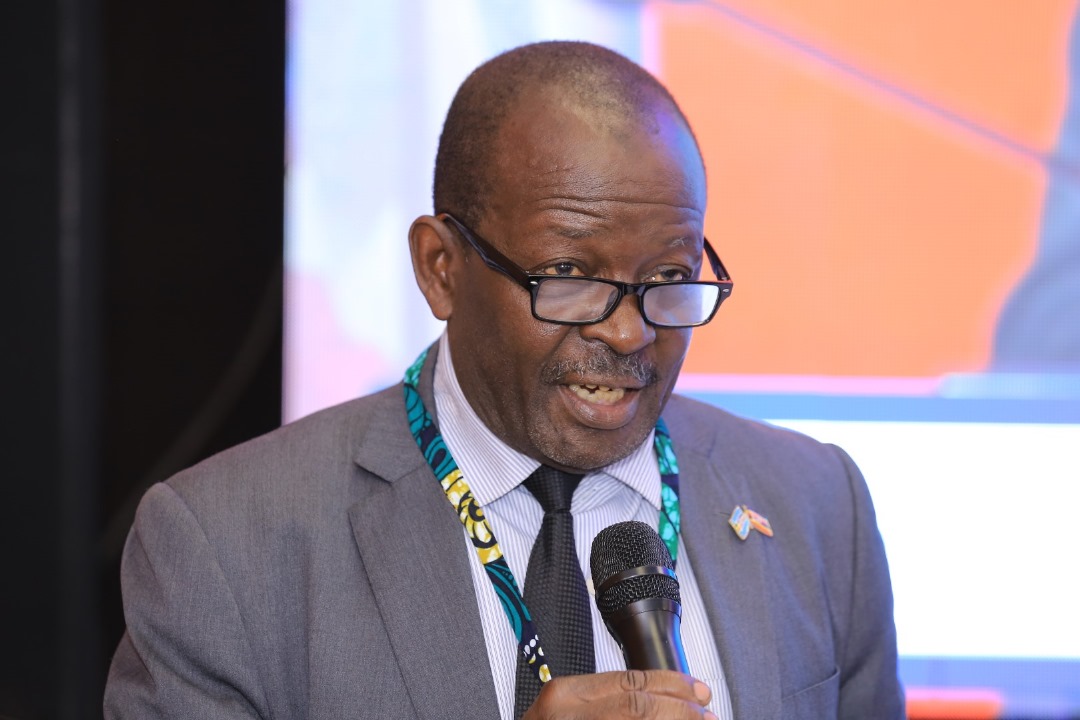 AfEONet's tweet photo. "Democracy evolves, it grows, matures and at times, it may die. Some of the challenges facing democracy today include: commercialisation of politics, lack of trust on EMBs, failure by political elites on the rule of the game etc"~Dr. Simba Sallie

#ElectoralIntegritySummit1 https://t.co/h2dzgQKusY