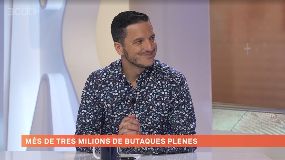 ManelPiM's tweet image. Les meues primeres paraules al 3Cat són: &quot;S&apos;hauria de parlar més de teatre a la televisió pública. La cultura en general, no direm que està foragitada, però sí que està molt minoritzada en els mitjans tradicionals&quot;. 
Gràcies a @elsmatins per obrir camí.📺👉ccma.cat/3cat/el-teatre…