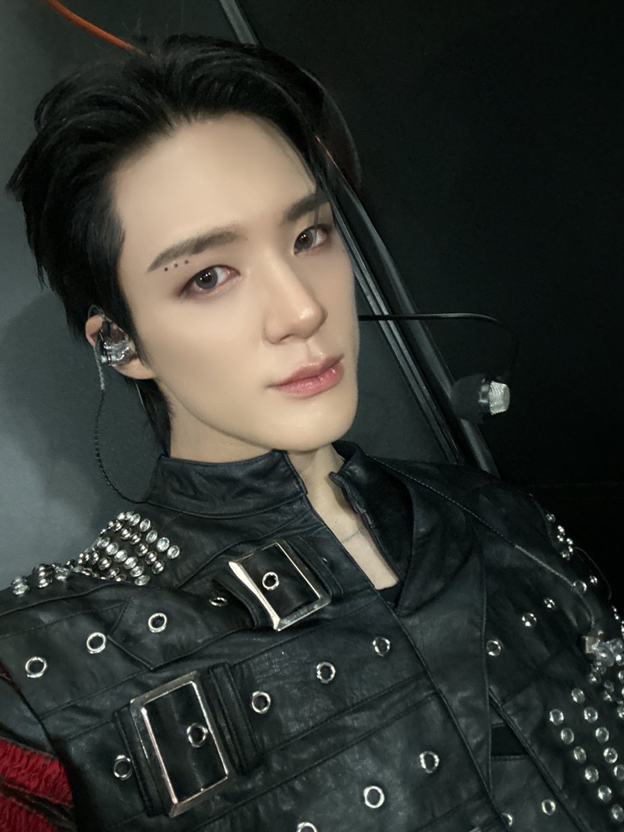 의상이 뭣이중허냐 하 얼굴봐 진짜