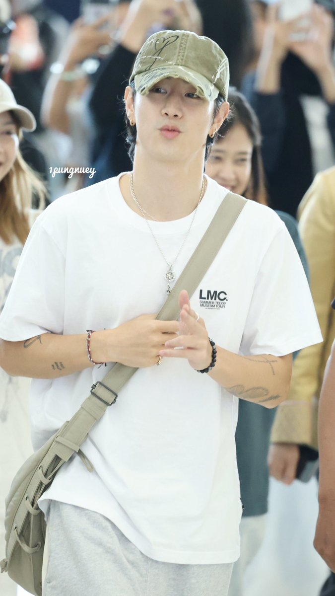 ABBIE_287's tweet photo. ตอนยิง ปิ๊ว ปิ๊ว เหรอ
#MARKTUAN_BDAY2024
Cr.🙏🏻 https://t.co/MkDhwU5j0x