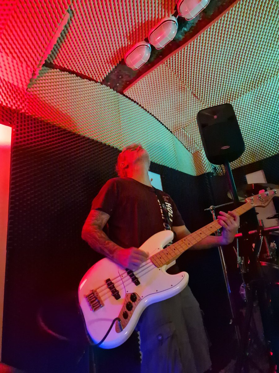 Our bass player from <a href="/VelvetEther/">VelvetEther</a> is currently on an humanitarian mission in Uganda since 4 months 

Back in Italy for just a week, first thing he does after landing: hit the studio to play together 🤘🤘🎶🎶

Passion is the biggest drive 🔥