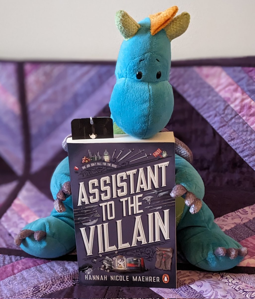 asloyalasbooks's tweet photo. #assistanttothevillain by @Hannahnicolemae is an utterly splendid read. I'm loving even more than I thought I would. ❤️ And I was a clever reader and bought book 2 at the same time - result! @PenguinHuddleUK any word on book 3? 😁 https://t.co/wrMwV8zKa2