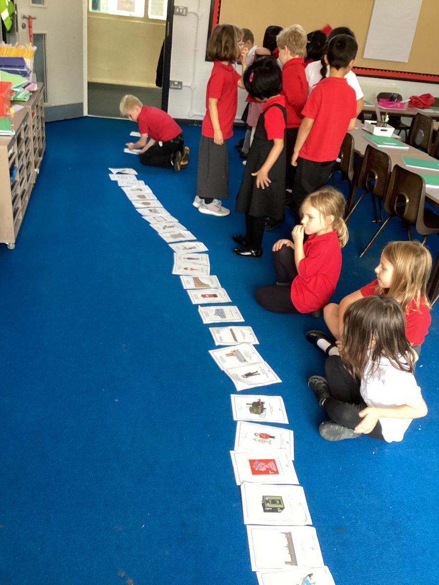 Y2Fva's tweet photo. Year 2 have been ordering significant events from the Victorian period https://t.co/DVXtoueWeW