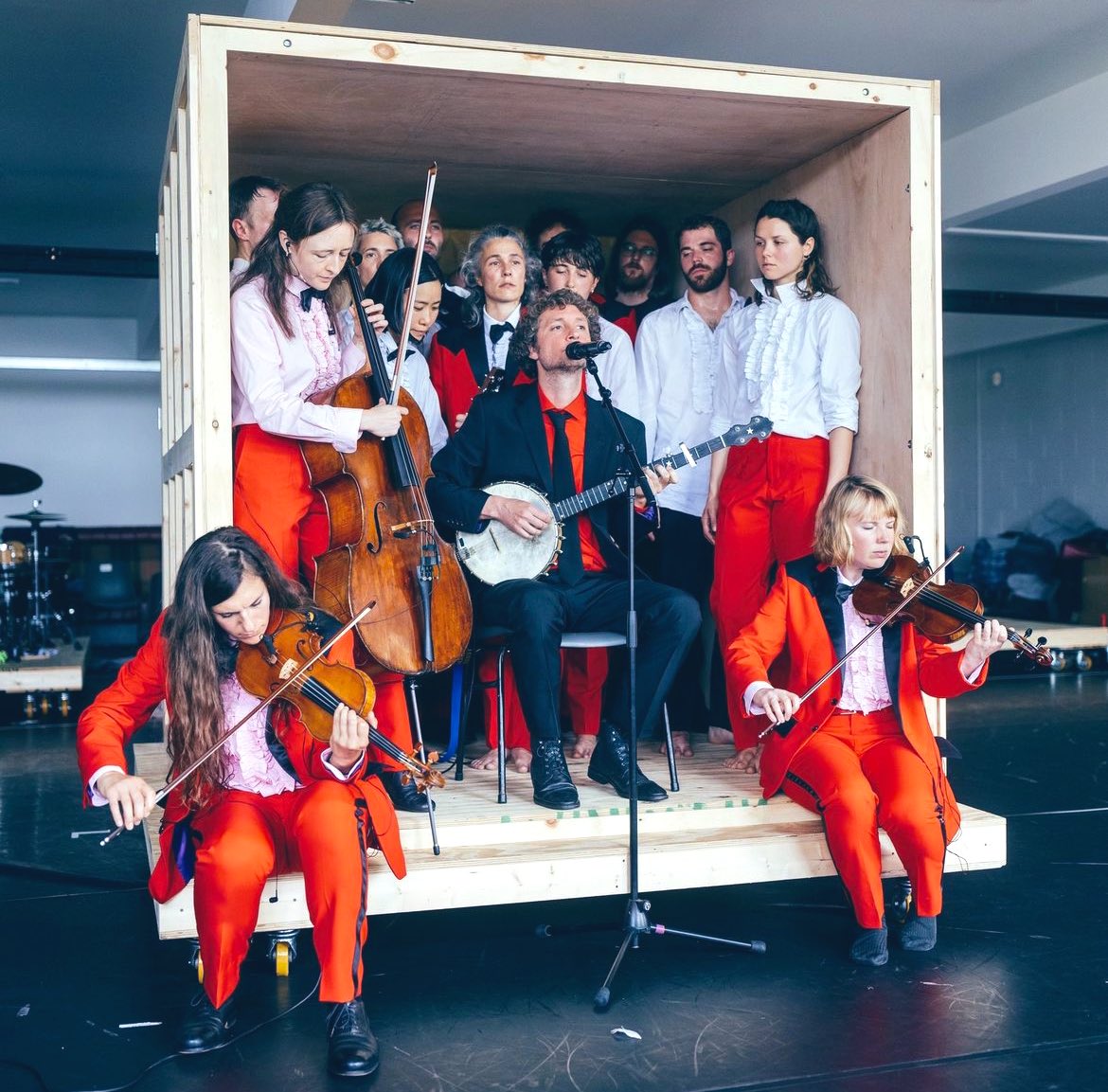 Dónal O'Connor (@doconnormusic) on Twitter photo Looking forward to seeing #nobodaddy next week in Belfast.
A collaboration with <a href="/an_droichead/">An Droichead</a> this is Michael Keegan Dolan & <a href="/TeacDamsa/">Teac Damsa</a> latest work and it features <a href="/samamidon/">Sam Amidon</a>
Ag súil go mór leis.
waterfront.co.uk/what-s-on/nobo… Looking forward to seeing #nobodaddy next week in Belfast.
A collaboration with <a href="/an_droichead/">An Droichead</a> this is Michael Keegan Dolan & <a href="/TeacDamsa/">Teac Damsa</a> latest work and it features <a href="/samamidon/">Sam Amidon</a>
Ag súil go mór leis.
waterfront.co.uk/what-s-on/nobo…