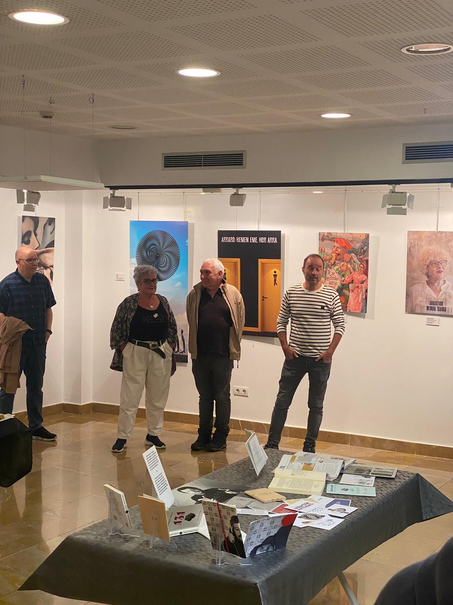 Markos Gimeno Ermuan, Joseba Sarrionandia lagun.