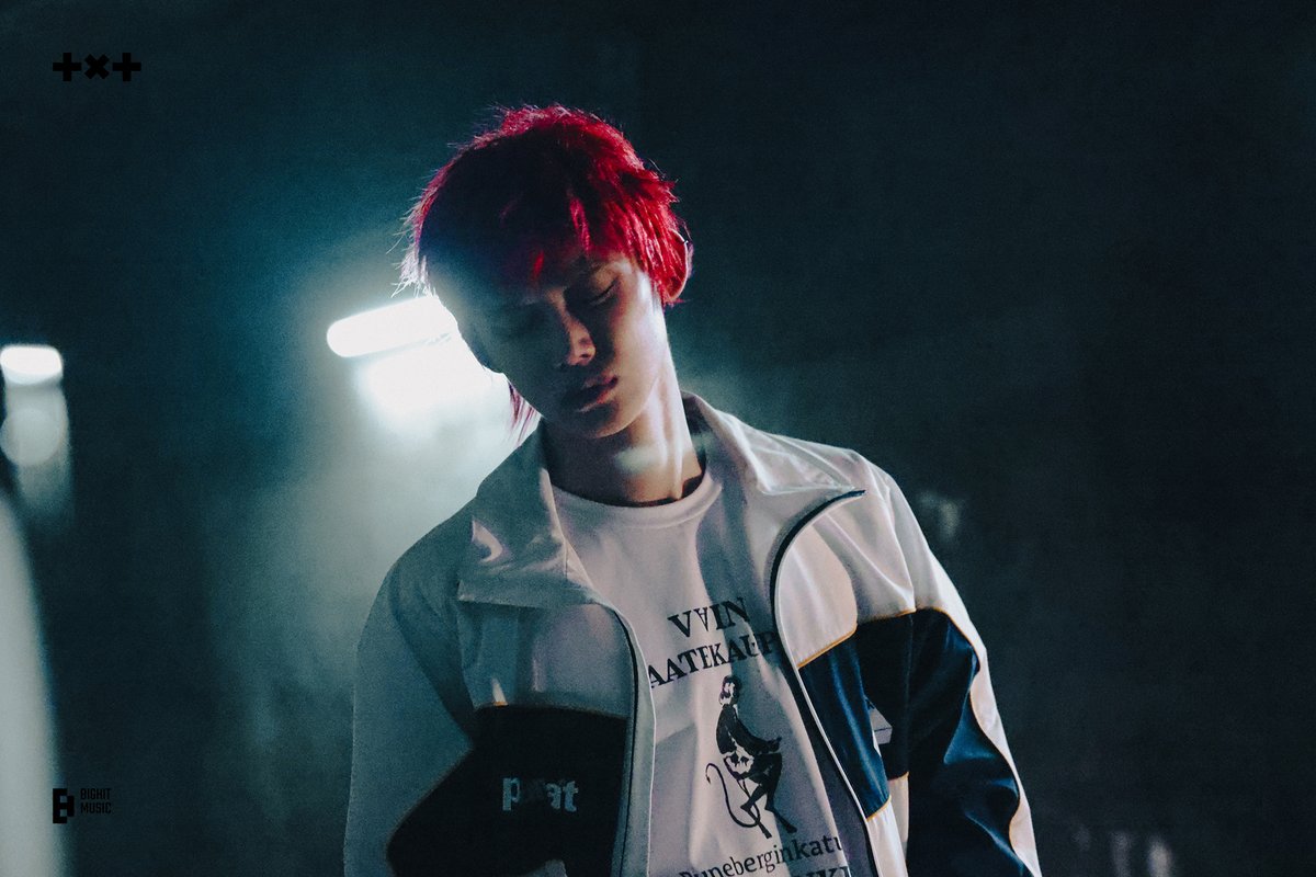 YEONJUN’s Mixtape Intro Film Photo Sketch
(weverse.io/txt/media/3-17…)

#투모로우바이투게더 #TOMORROW_X_TOGETHER #TXT
#연준 #YEONJUN 
#YEONJUN_Mixtape_GGUM #YEONJUN_GGUM #GGUM