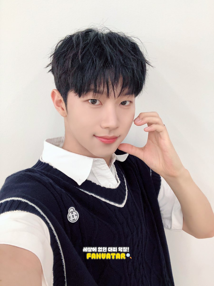fanvatar_tvlab's tweet photo. ✨FANVATAR Behind Photo✨

싸이커스
완내스...!!

@xikers_official

#진식 #JINSIK 
#현우 #HYUNWOO 
#세은 #SEEUN 
#xikers #싸이커스 #팬바타 #FANVATAR https://t.co/PZn85KaJei