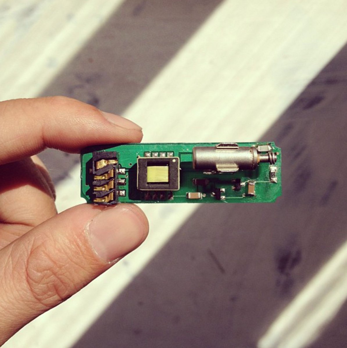 prototyp0s's tweet image. Lapka PCBs @vadimmarmeladov