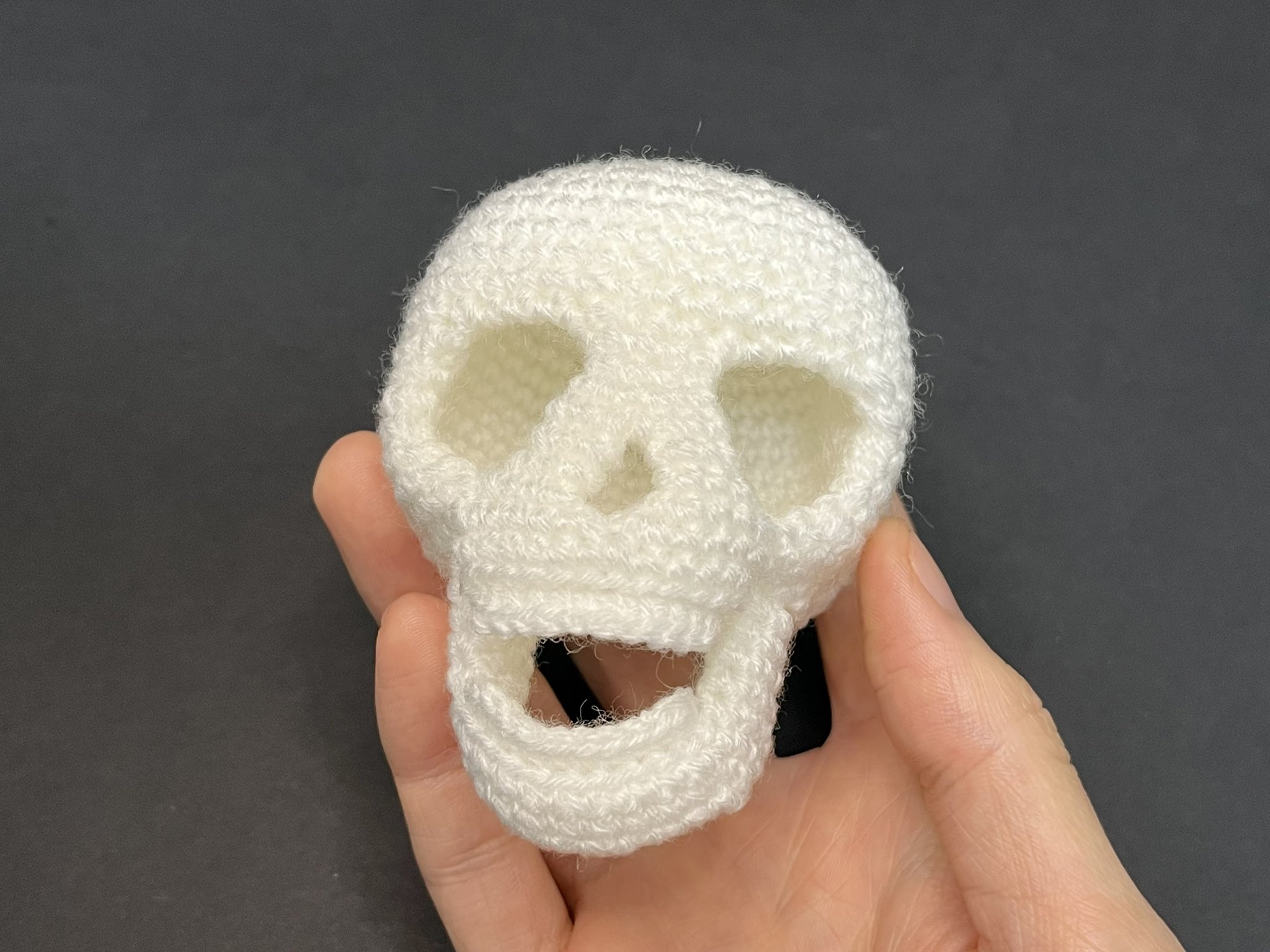 ●118.オレンジヘッド　骸骨さんのあみぐるみ オレンジヘッド 骸骨さんのあみぐるみ あみものキット #8-12S 頭が