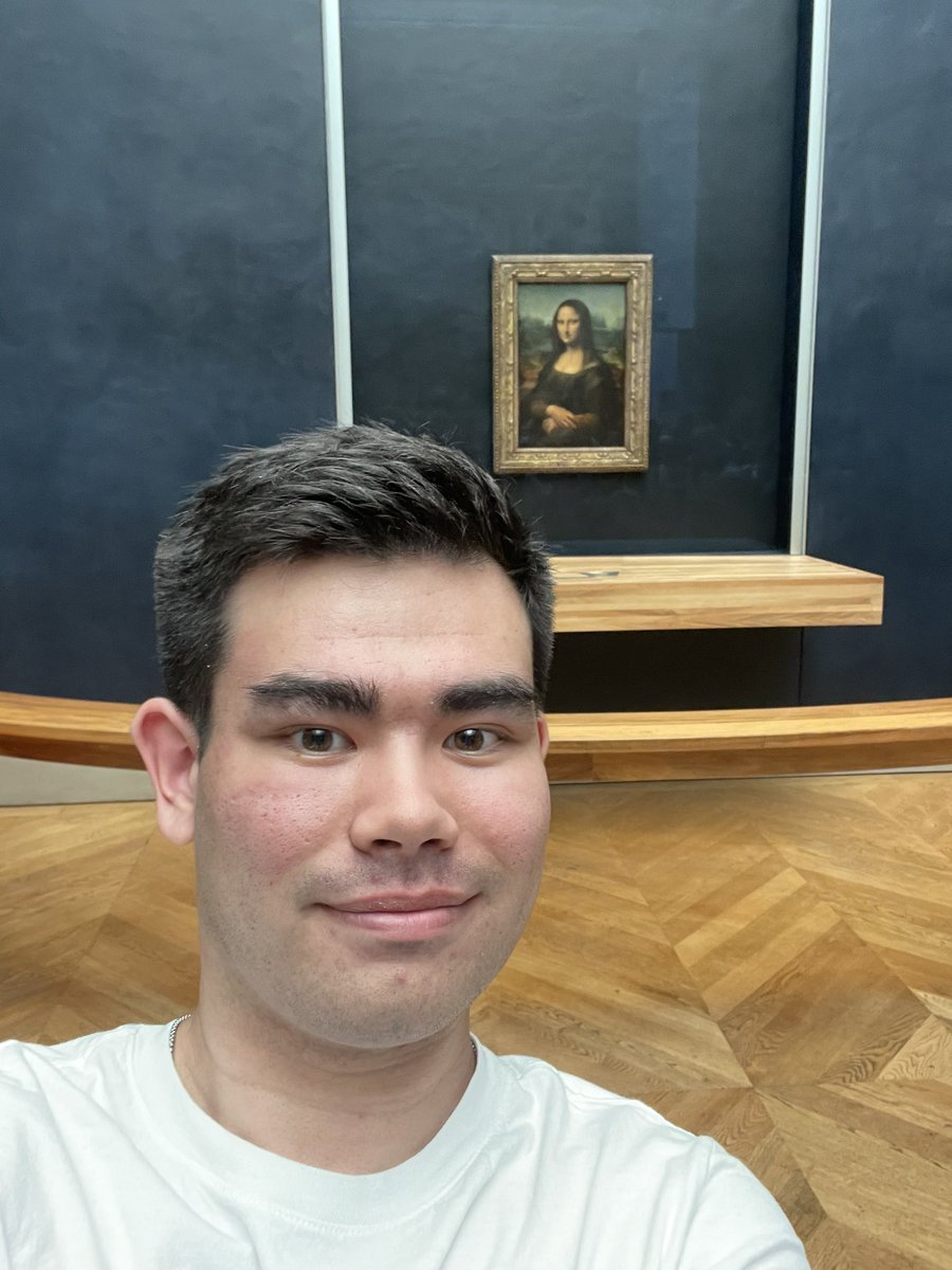 MattRothmann's tweet photo. During my study abroad in Paris, I went to the Louvre Museum. As clearly show, I was very happy to get to the front to see the Mona Lisa.
@UFJSchool https://t.co/MyPK92vt1w