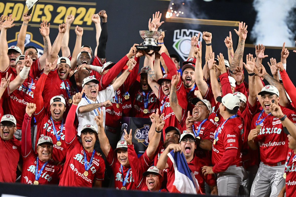 No hay nada más bonito que ganar un campeonato. <a href="/DiablosRojosMX/">DiablosRojosMX</a> ha sido el mejor equipo de 2024 en la <a href="/LigaMexBeis/">Liga Mexicana de Beisbol</a>, ha unido a miles de personas por amor al beisbol, tiene la mejor afición y nos ha regalado muchas emociones.  Es un ejemplo de unión de equipo por #Mexico