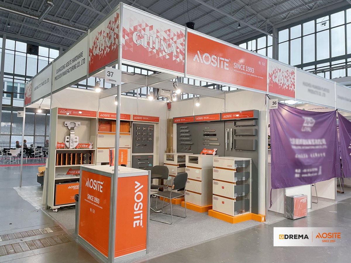 AositeHardware's tweet image. Dear friends, the DREMA POLAND 2024 has begun. AOSITE team warmly welcomes you!✨
📍 Booth: Hall 5A - NO.37
📅 TIME: 10TH-13TH.09.2024
#AOSITE #furniturehardware #hardwarefitting #cabinethardware  #drawerslide #hinges