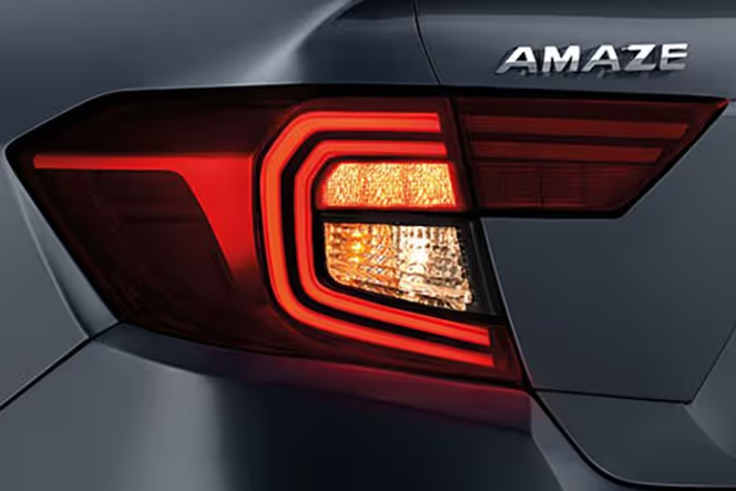 ablogisticszim's tweet photo. 2022 Honda Amaze
USD $6500 before Duty
Ex SA
77,000 km
1.2l Petrol
5.7l/100km
White in color https://t.co/2JQ3PoFbAk