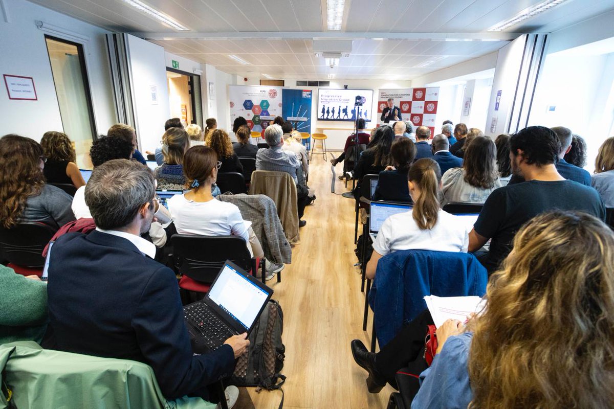 FEPS_Europe's tweet photo. ❗️Migration is at the top of the news & political agenda, but we mostly see simplistic narratives & proposals which exacerbate existing challenges

Today,  the Progressive #Migration Group Conference, with African and European experts, discusses how we can abandon and  change the stagnant & one-dimensional narratives on #Migration 

Follow the event on X⤵️
📕https://t.co/M3BcFDYwpo