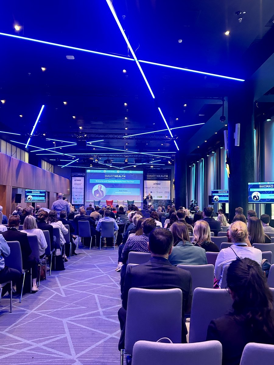🤝 Welcome to all of our attendees, sponsors, speakers and exhibitors today at a packed Croke Park Conference Centre! Ivan Yates, our MC for today has started proceedings and has assured us we are in for a busy day! 
#SmartHealth24 
#HealthTech
