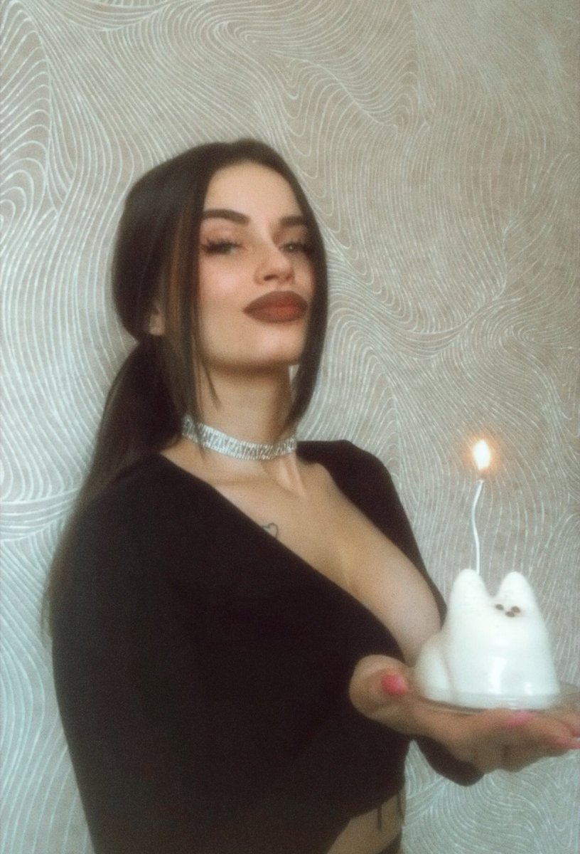 𝐌𝐞𝐥𝐚𝐬𝐨𝐧𝐢 🤍🦄 tweet media