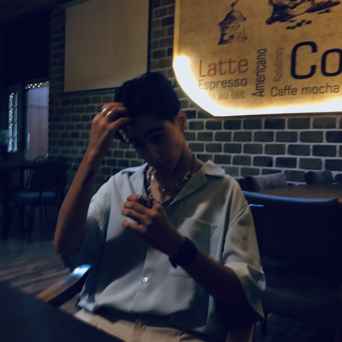 از همه بریدي فقط به خودم زنگ بزن…