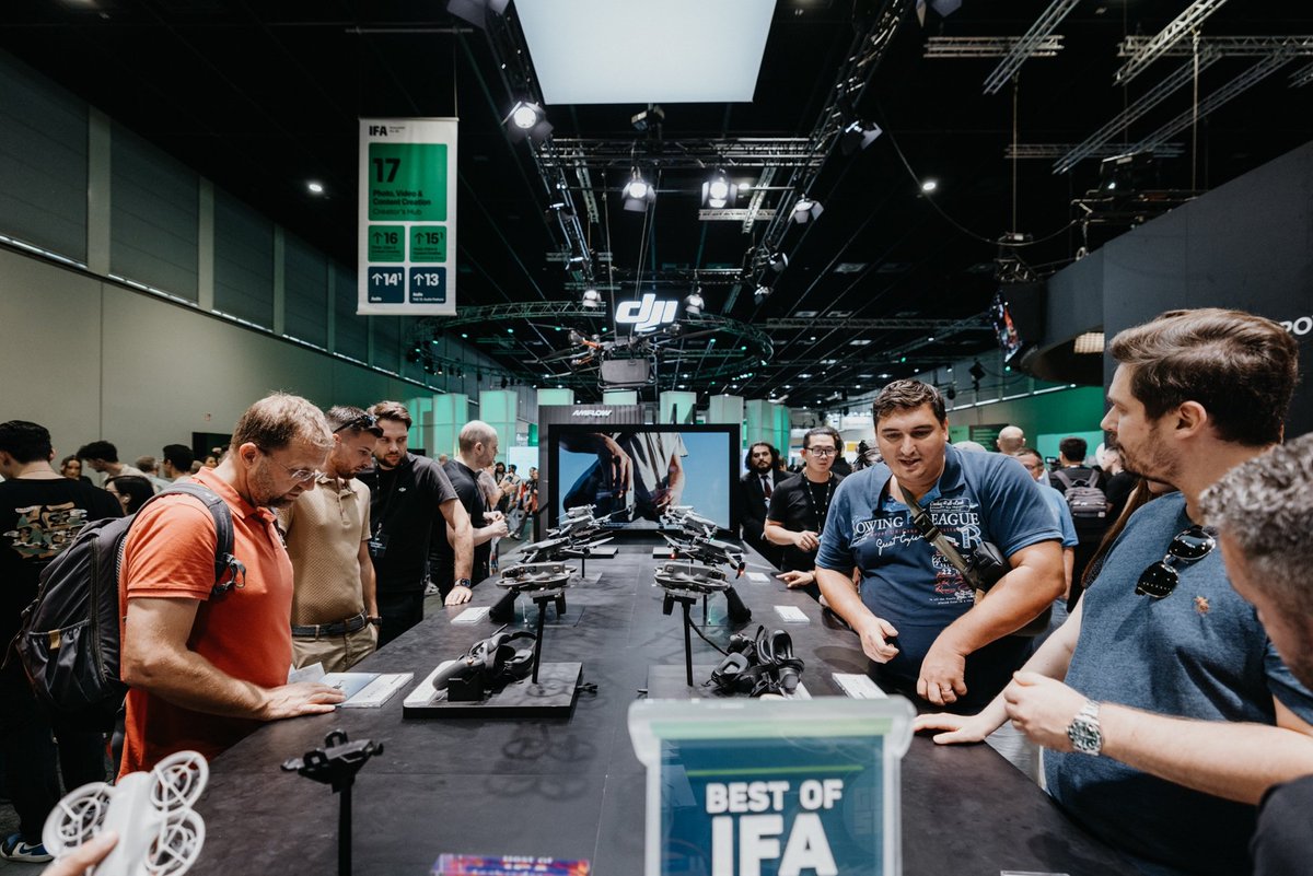 sz_mediagroup's tweet image. Lighter, smaller, and more powerful! At the #IFA2024 in Berlin, #DJI, the world-renowned #drone brand from Shenzhen, showcased the latest drone technology. Products like the DJI Neo redefine personal video creation, while the Avinox eBike system revolutionizes cycling. DJI’s…