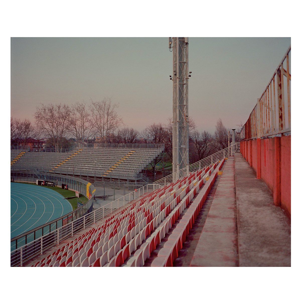 Distractions on Via Lagomaggio in Rimini. Stadio Romeo Neri #lunchwithgigi