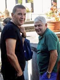 "Soy miembro de ETA y vengo a ejecutarte"
Dña María Dolores Glez Catarain asesinada con 2 tiros a bocajarro y rematada con un balazo en la cabeza en el suelo delante de su hijo de 3 años en Villafranca de Ordicia por los cobardes de ETA

"¿Eres Yoyes?"
mapadelolvido.blogspot.com/2012/04/maria-…