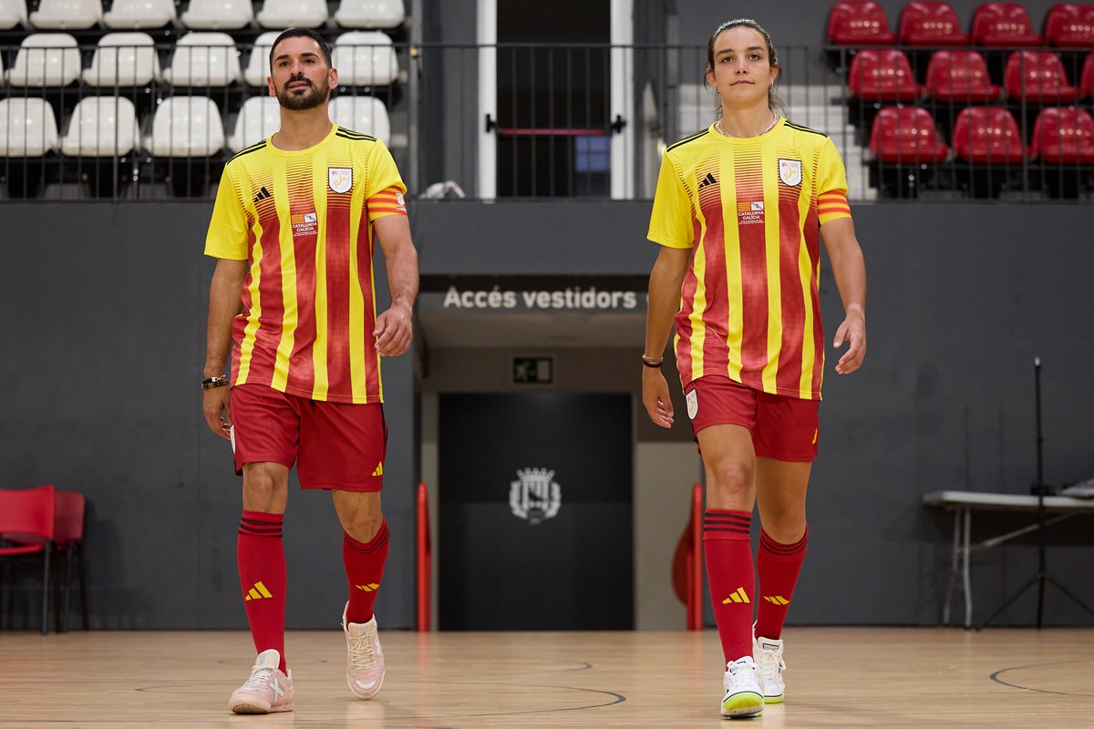 📺 <a href="/laxarxames/">La Xarxa+</a> emetrà en directe el doble 𝐶𝑎𝑡𝑎𝑙𝑢𝑛𝑦𝑎 - 𝐺𝑎𝑙𝑖́𝑐𝑖𝑎 de la 𝐷𝑖𝑎𝑑𝑎 💛❤️

🔥 2⃣9⃣ televisions locals 🔥

🏟️ Pavelló Nou Santa Coloma Gramenet 
⏰ 13.00 hores 𝐅𝐄𝐌
⏰ 16.00 hores 𝐌𝐀𝐒𝐂

🔗 fcf.cat/noticia/els-pa…

#SeleccionsCatalanesFS