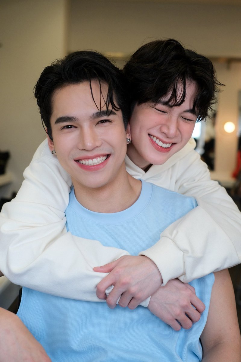 paintsmood's tweet photo. My makeup for @mmaxmaxxxx @natasittttt 🦕👼🏻💘✨

Hair : แม่เอ๋ @kongthupproduction 
Special thanks : @natt_tuksaya 🙏🏼

For more contents pls check 👇🏽
https://t.co/uTV48KHYSK

#MaxNat 
#ไดโนกรธัสส์ 
#Natasitt
#Mmaxmax
#NatNatasitt
#makechatup
#TwoWorldsFMJapan https://t.co/XpEumEoSIN