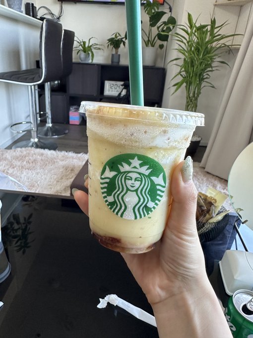 撮影会来てくださった皆様ありがとうございました🥰❤️  今日もめーーーっちゃ楽しかったです🥰  10月は沖縄撮影会以外に3回あるのでぜひ！😊✨  撮影会おわったあと、クリムゾン先生のゲームのアフレコしにいきました！🥳🧡